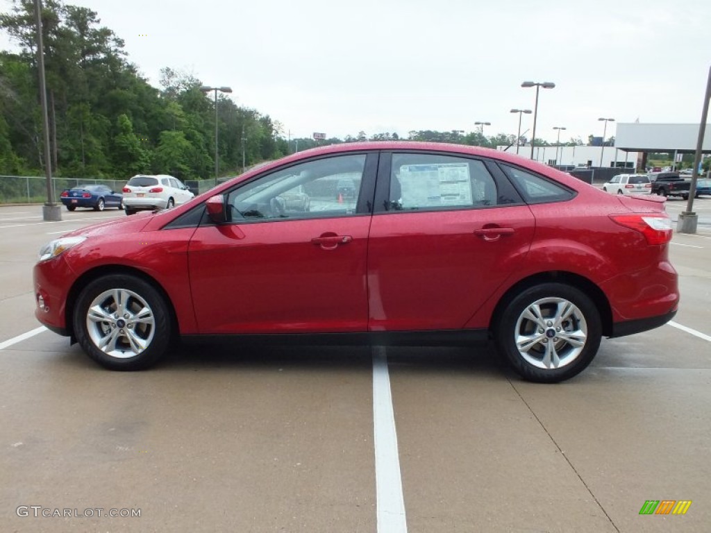 2012 Focus SE Sport Sedan - Red Candy Metallic / Two-Tone Sport photo #8