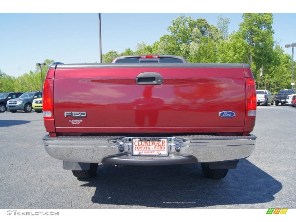 2003 F150 XLT Regular Cab - Toreador Red Metallic / Medium Graphite Grey photo #4