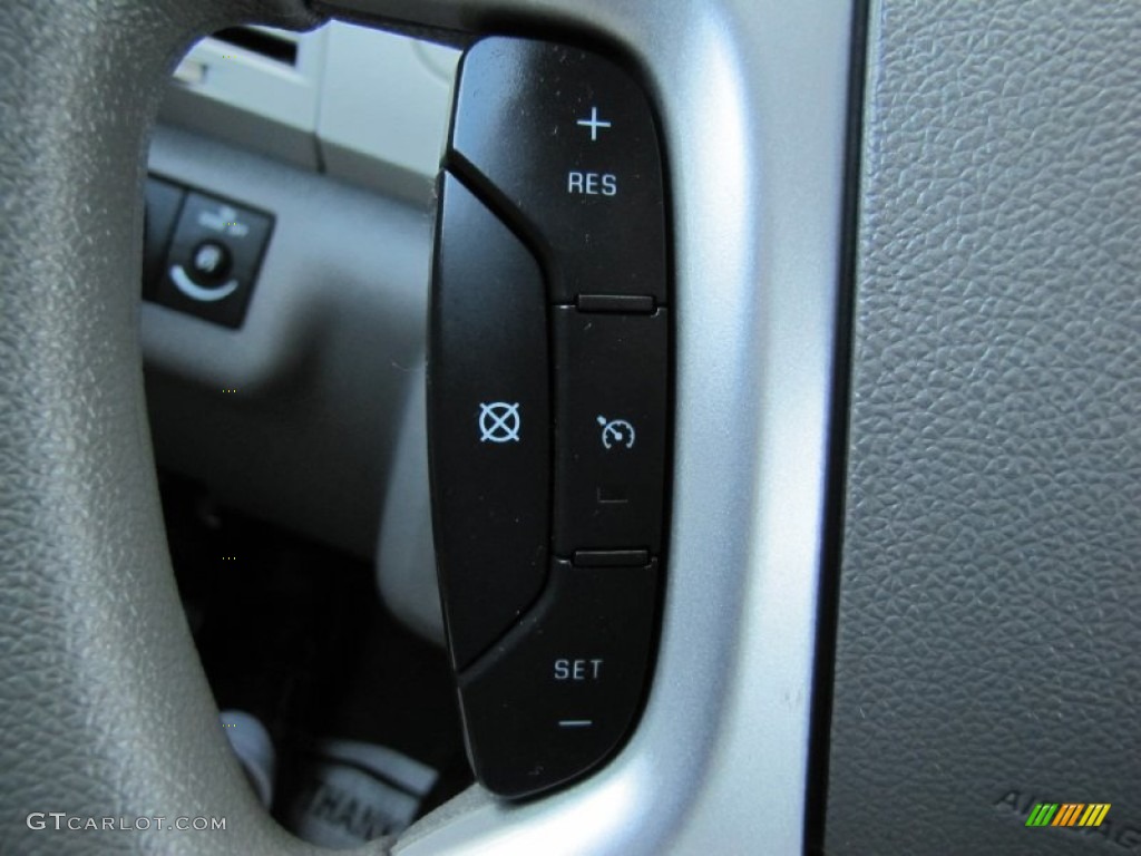 2010 Traverse LS AWD - Dark Blue Metallic / Dark Gray/Light Gray photo #12