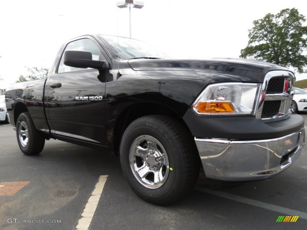 2012 Ram 1500 ST Regular Cab - Black / Dark Slate Gray/Medium Graystone photo #4