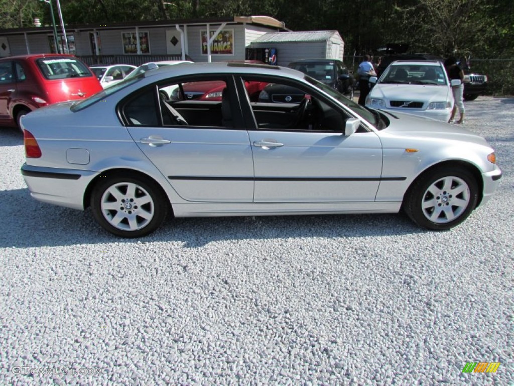 2004 3 Series 325xi Sedan - Titanium Silver Metallic / Grey photo #3