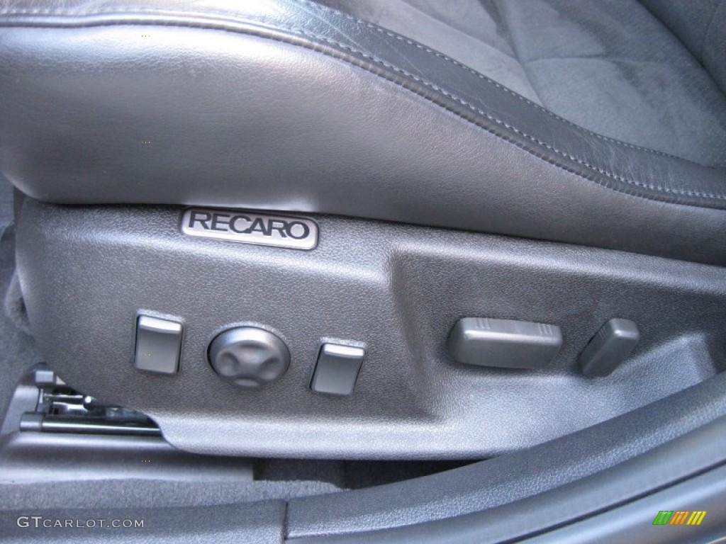 2010 Cadillac CTS -V Sedan Controls Photo #63881355