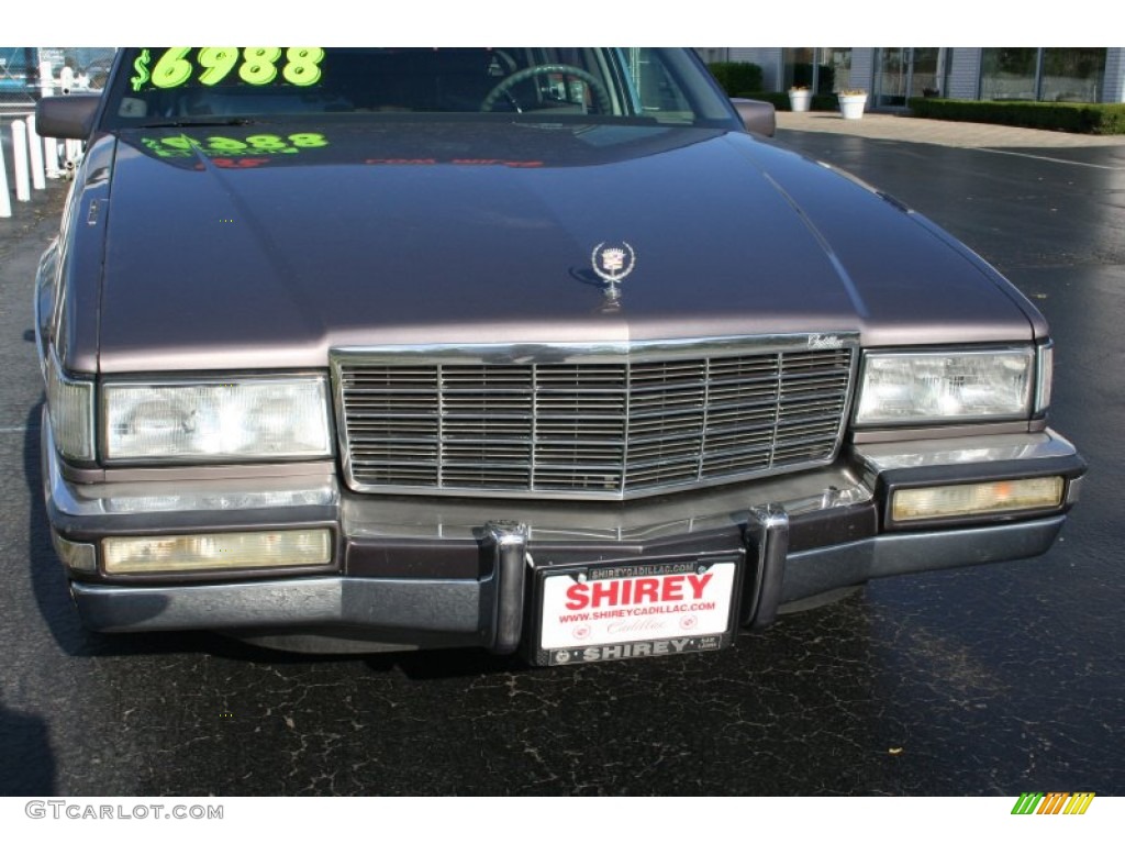 1992 DeVille Sedan - Dark Plum Metallic / Gray photo #2