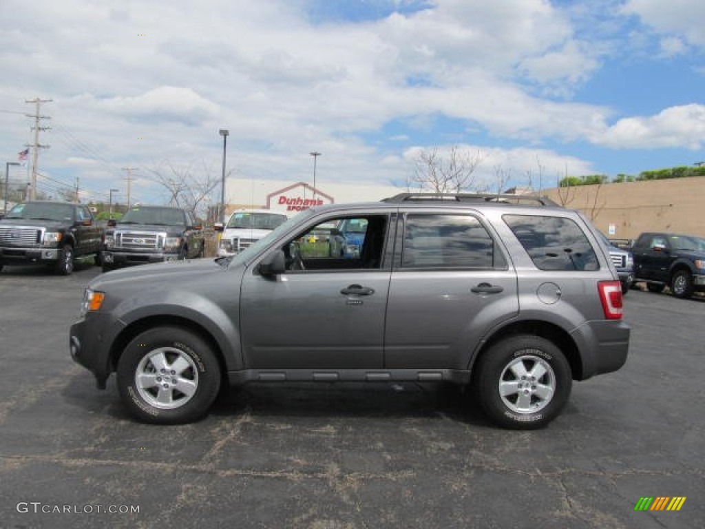 2009 Escape XLT 4WD - Sterling Grey Metallic / Charcoal photo #2