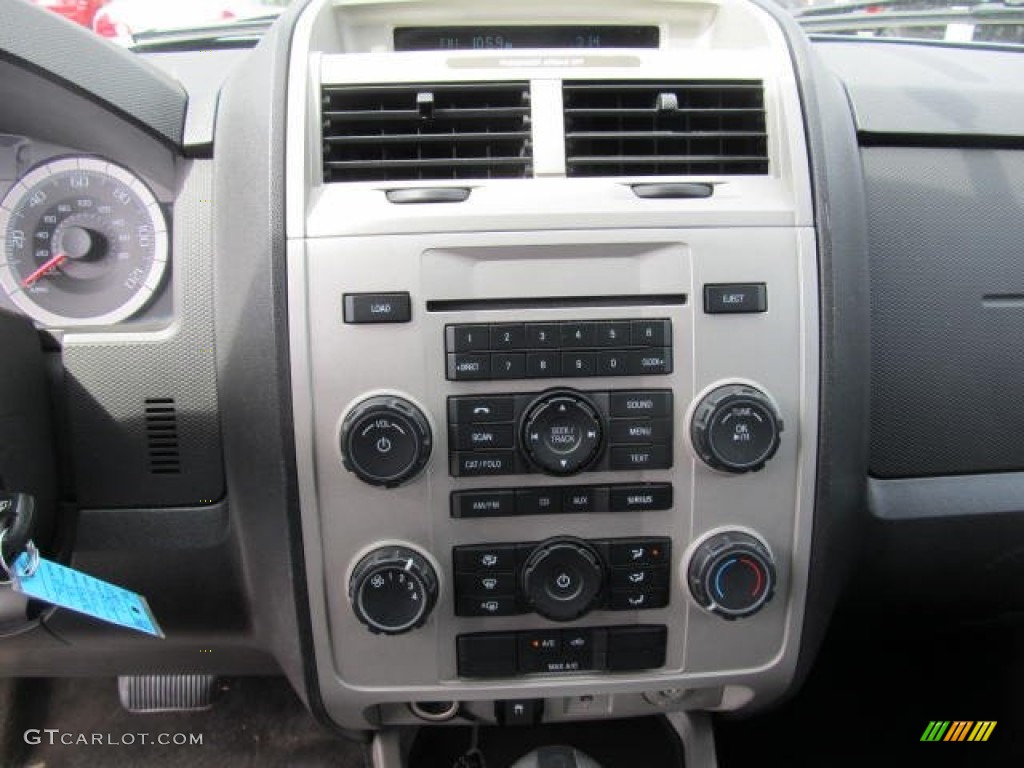 2009 Escape XLT 4WD - Sterling Grey Metallic / Charcoal photo #10