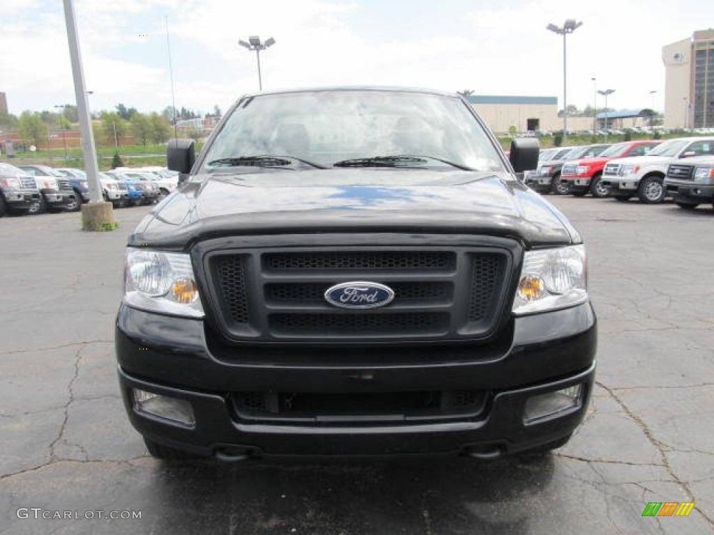 2005 F150 STX SuperCab 4x4 - Black / Medium Flint Grey photo #6