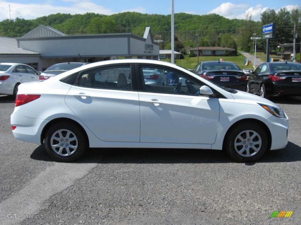 2012 Accent GLS 4 Door - Century White / Beige photo #6