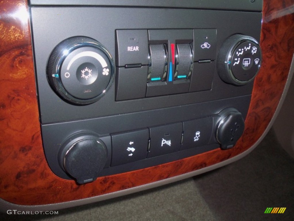 2012 Chevrolet Suburban 2500 LS 4x4 Controls Photo #63887475