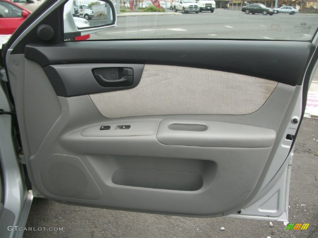 2008 Optima LX - Bright Silver Metallic / Gray photo #22