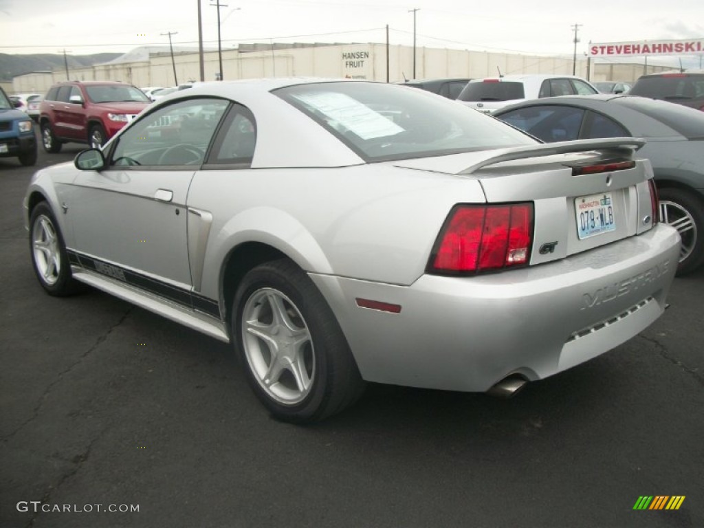 1999 Mustang GT Coupe - Silver Metallic / Dark Charcoal photo #4