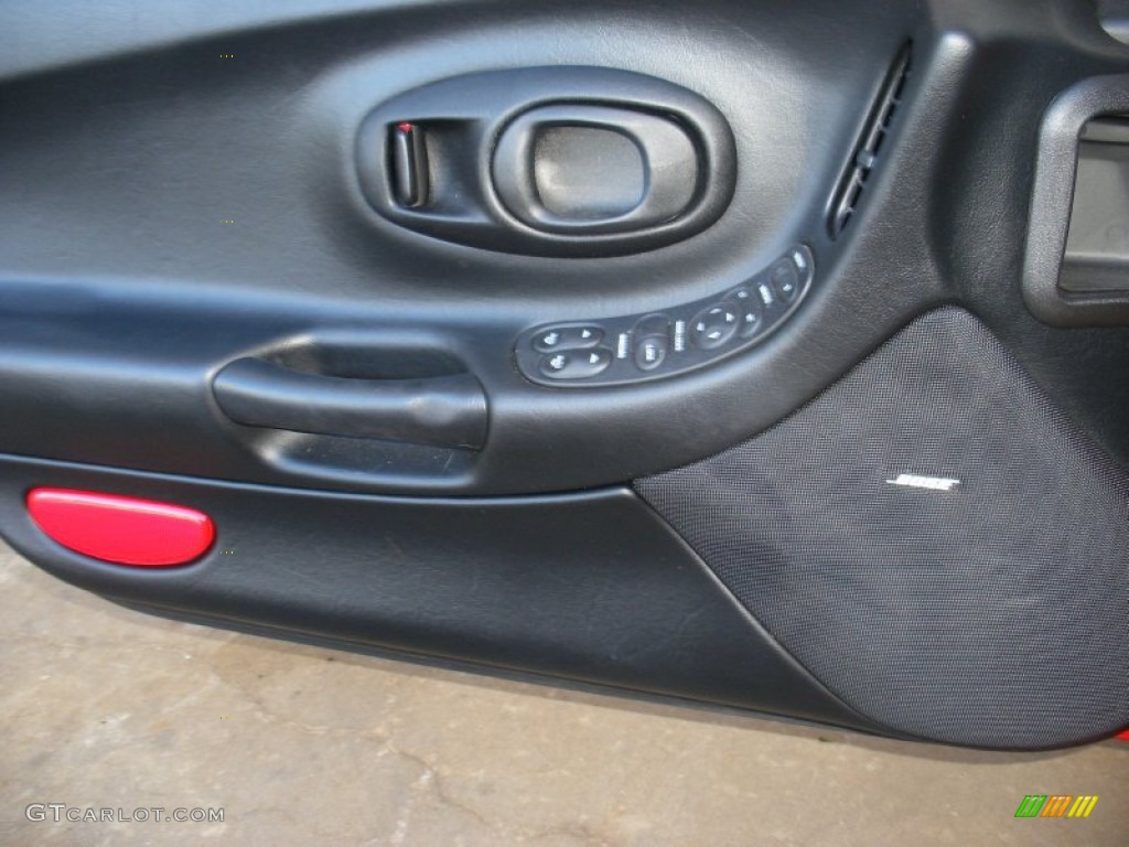2004 Corvette Coupe - Torch Red / Black photo #24
