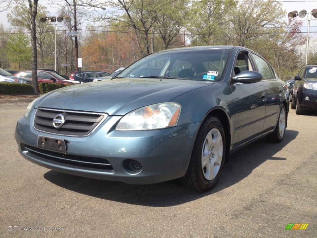 2002 Altima 2.5 S - Opal Blue Metallic / Charcoal Black photo #6