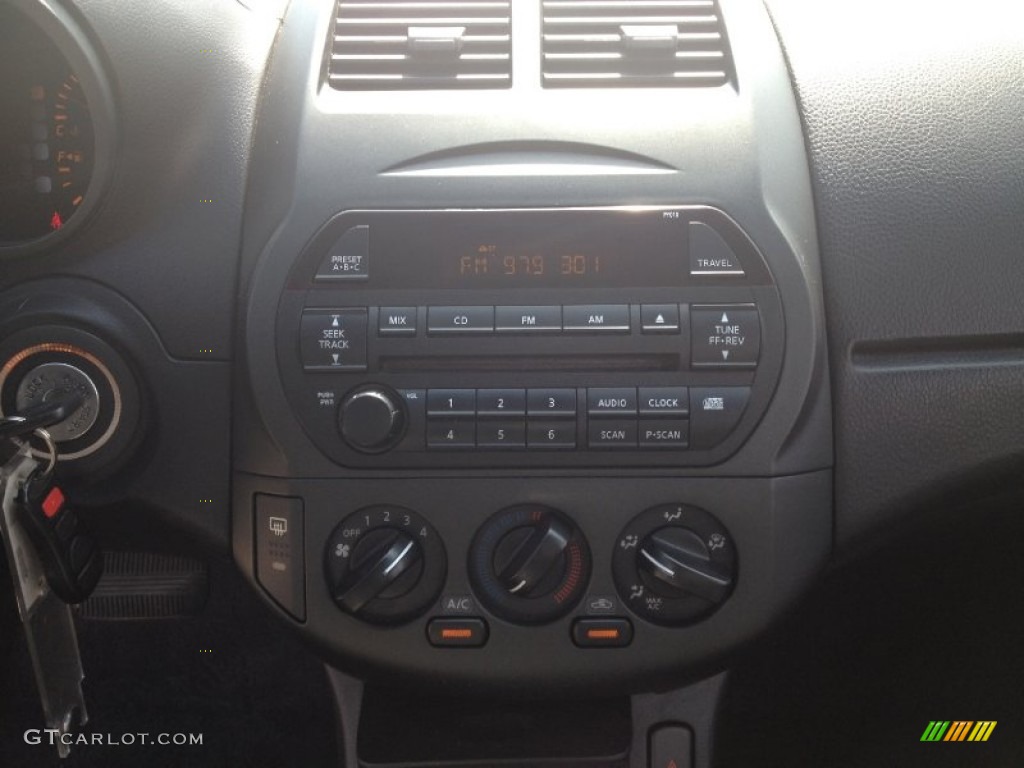 2002 Altima 2.5 S - Opal Blue Metallic / Charcoal Black photo #13