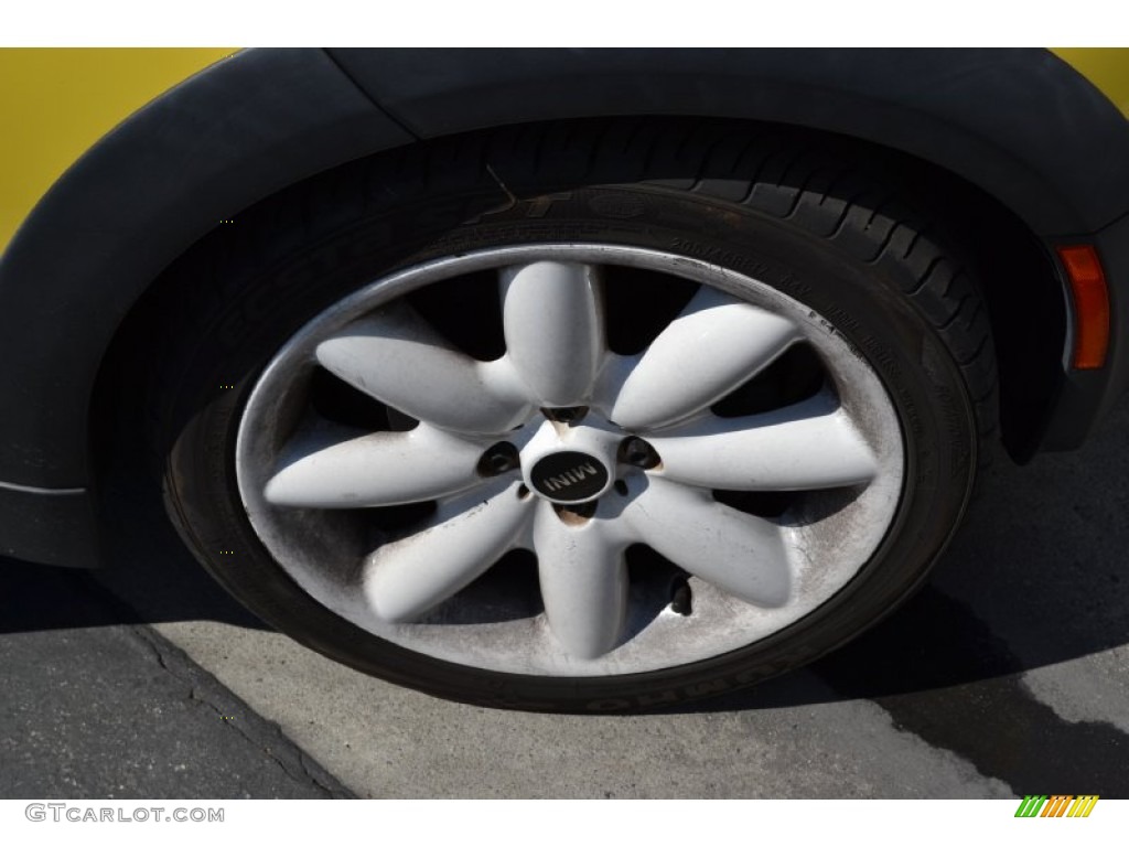 2005 Cooper S Hardtop - Liquid Yellow / Space Grey/Panther Black photo #2