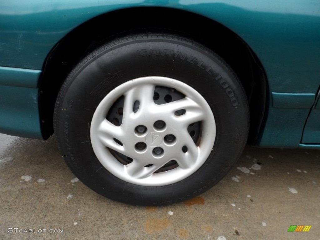 1999 Pontiac Sunfire SE Sedan Wheel Photo #63900374