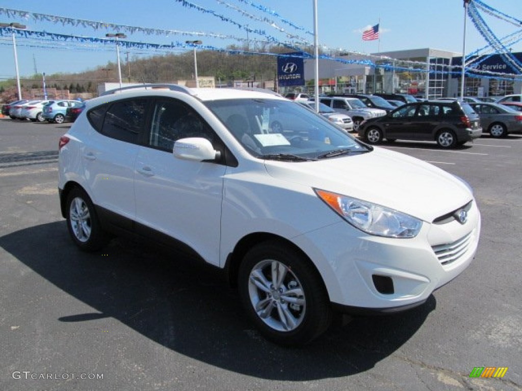 2012 Tucson GLS - Cotton White / Black photo #1