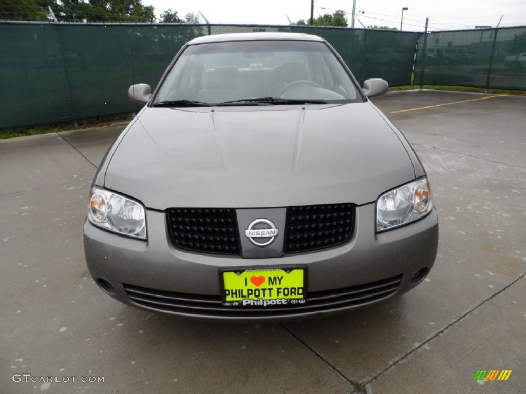 2004 Sentra 1.8 S - Bronze Shimmer / Taupe photo #8