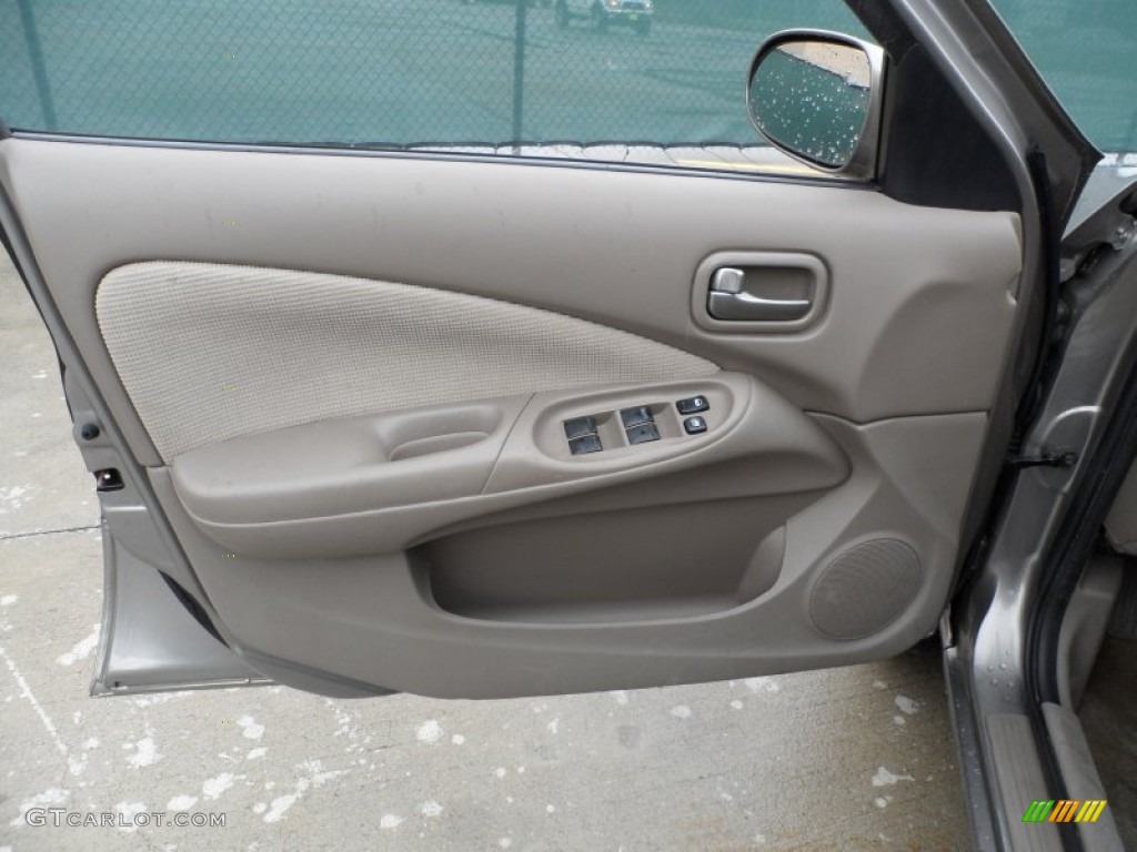 2004 Sentra 1.8 S - Bronze Shimmer / Taupe photo #32