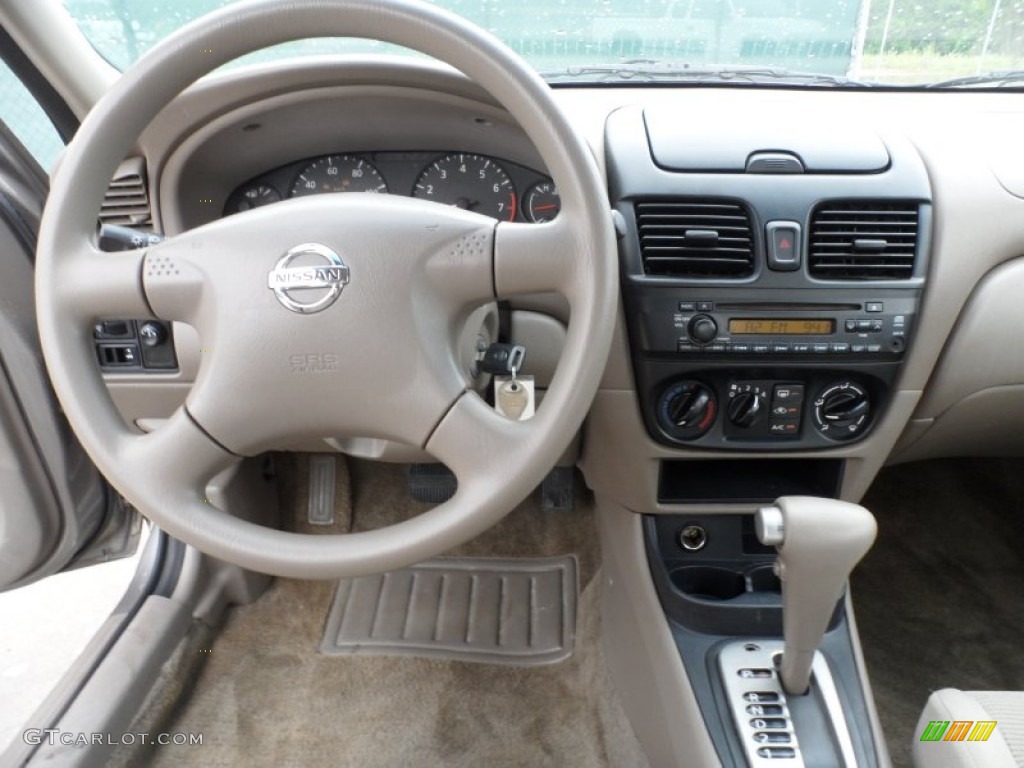 2004 Sentra 1.8 S - Bronze Shimmer / Taupe photo #36