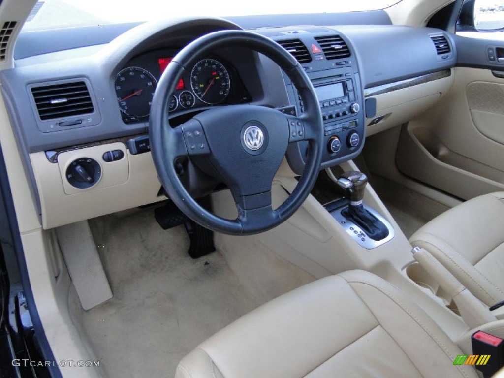 Pure Beige Interior 2006 Volkswagen Jetta 2.0T Sedan Photo #63907424