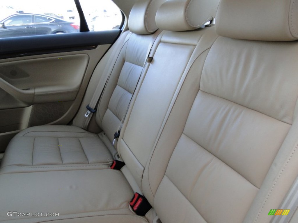 Pure Beige Interior 2006 Volkswagen Jetta 2.0T Sedan Photo #63907517