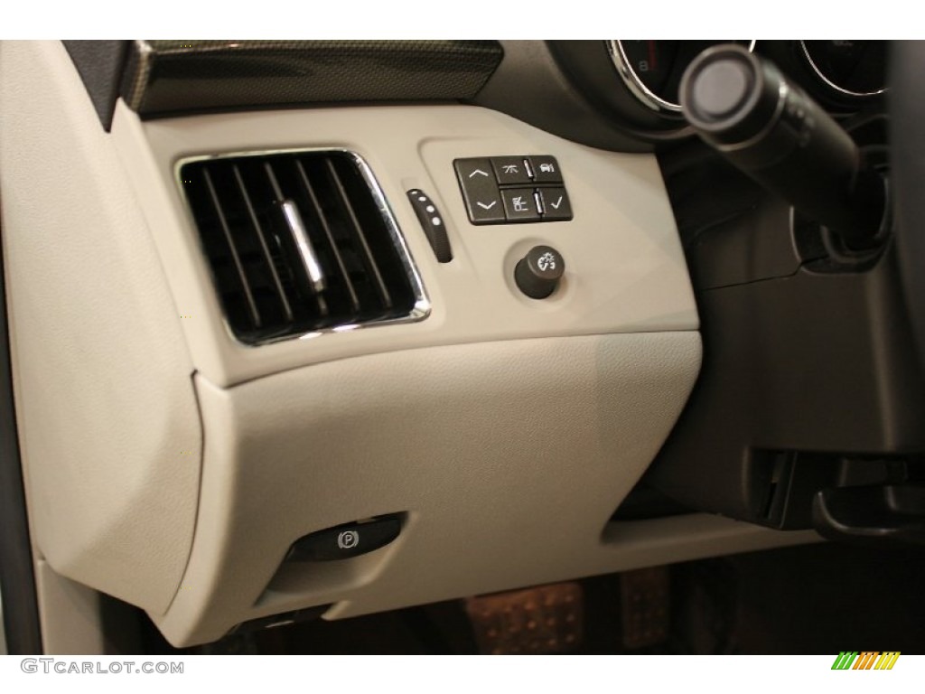 2009 CTS 4 AWD Sedan - Radiant Silver / Light Titanium/Ebony photo #7