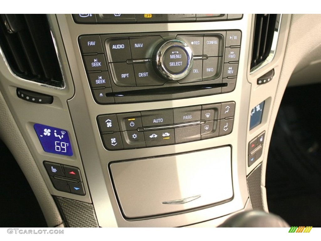 2009 CTS 4 AWD Sedan - Radiant Silver / Light Titanium/Ebony photo #26