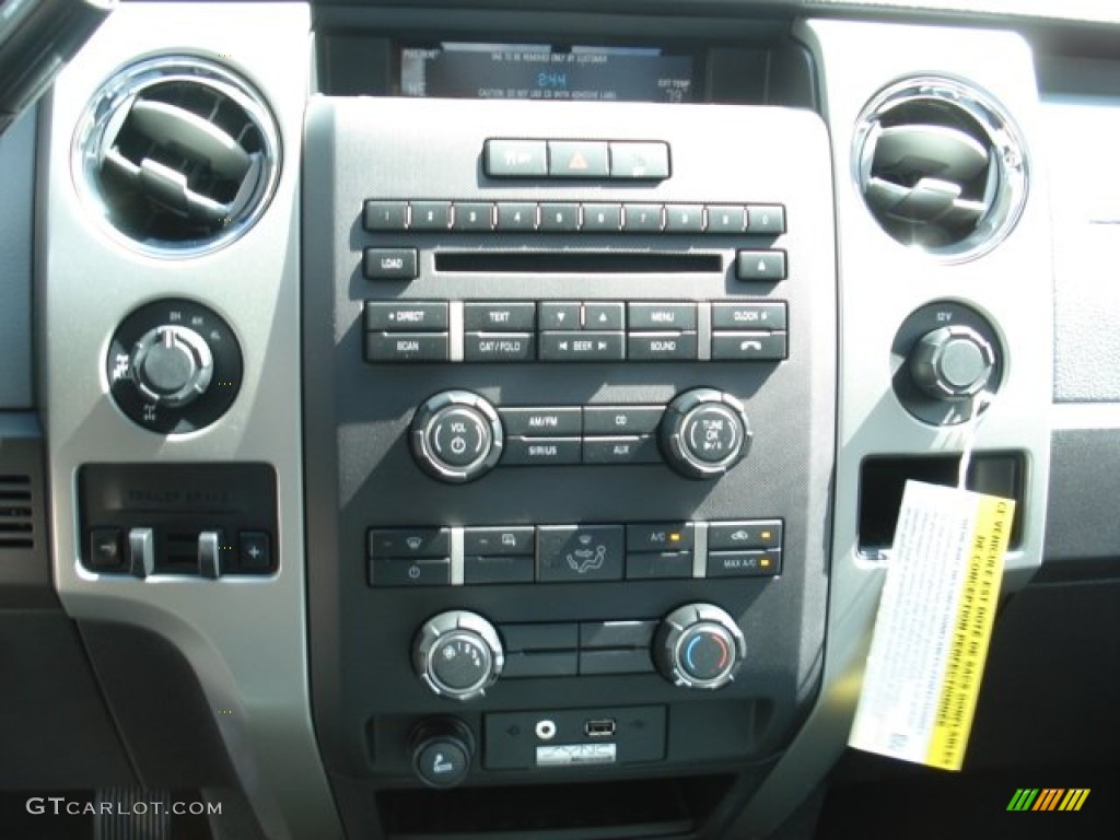 2012 Ford F150 XLT Regular Cab 4x4 Controls Photo #63908492