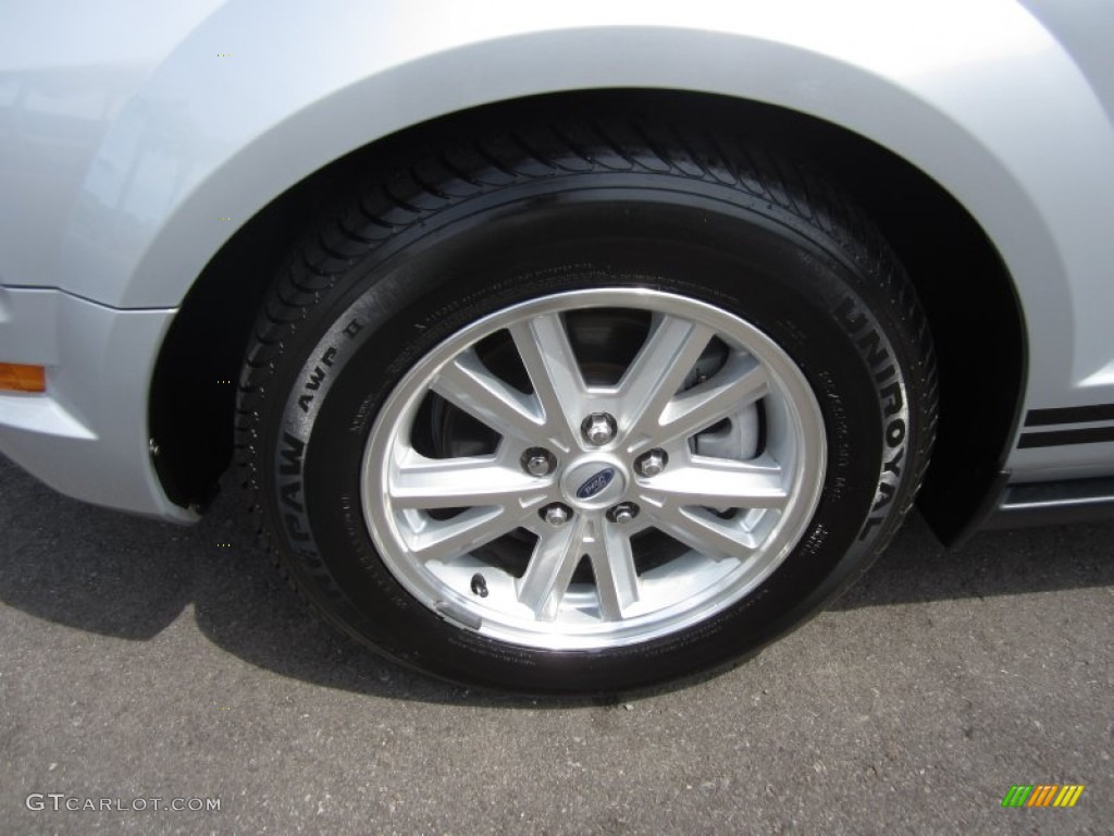2007 Mustang V6 Deluxe Coupe - Satin Silver Metallic / Light Graphite photo #35