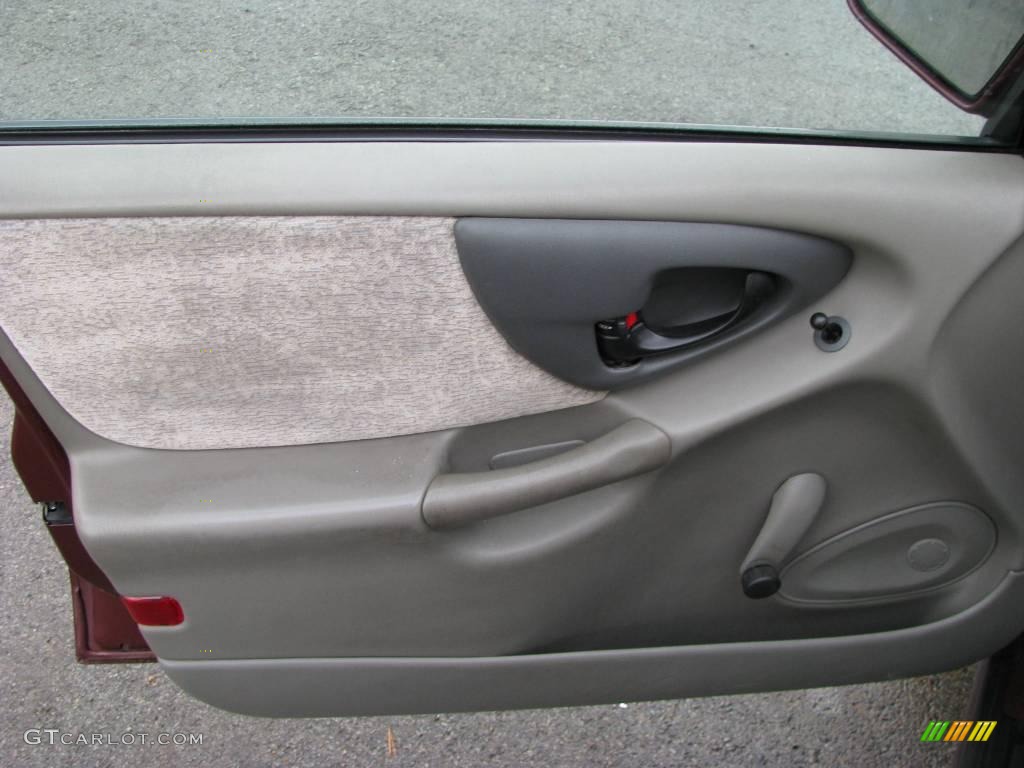 1998 Chevrolet Malibu Sedan Medum Gray Door Panel Photo #6391933