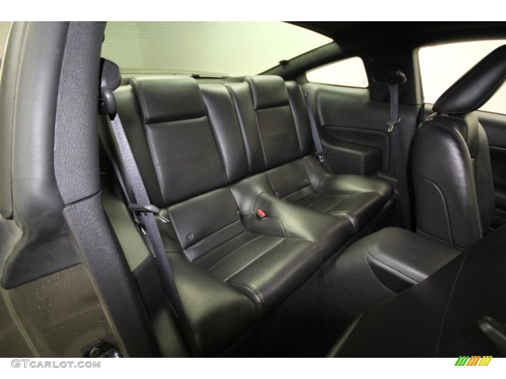 Dark Charcoal Interior 2005 Ford Mustang V6 Premium Coupe Photo #63920591