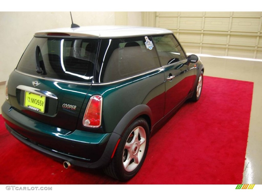 2006 Cooper Hardtop - British Racing Green Metallic / Space Gray/Panther Black photo #6