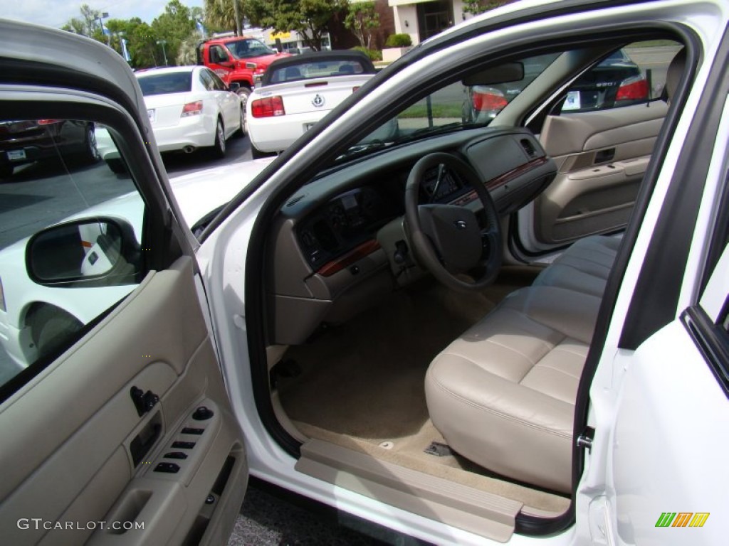 2011 Crown Victoria LX - Vibrant White / Medium Light Stone photo #9