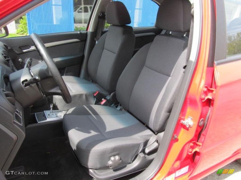 2010 Aveo LT Sedan - Victory Red / Charcoal photo #9