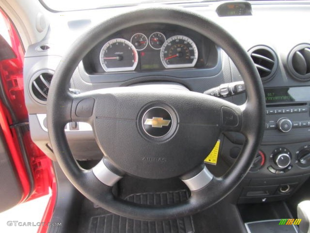 2010 Aveo LT Sedan - Victory Red / Charcoal photo #11