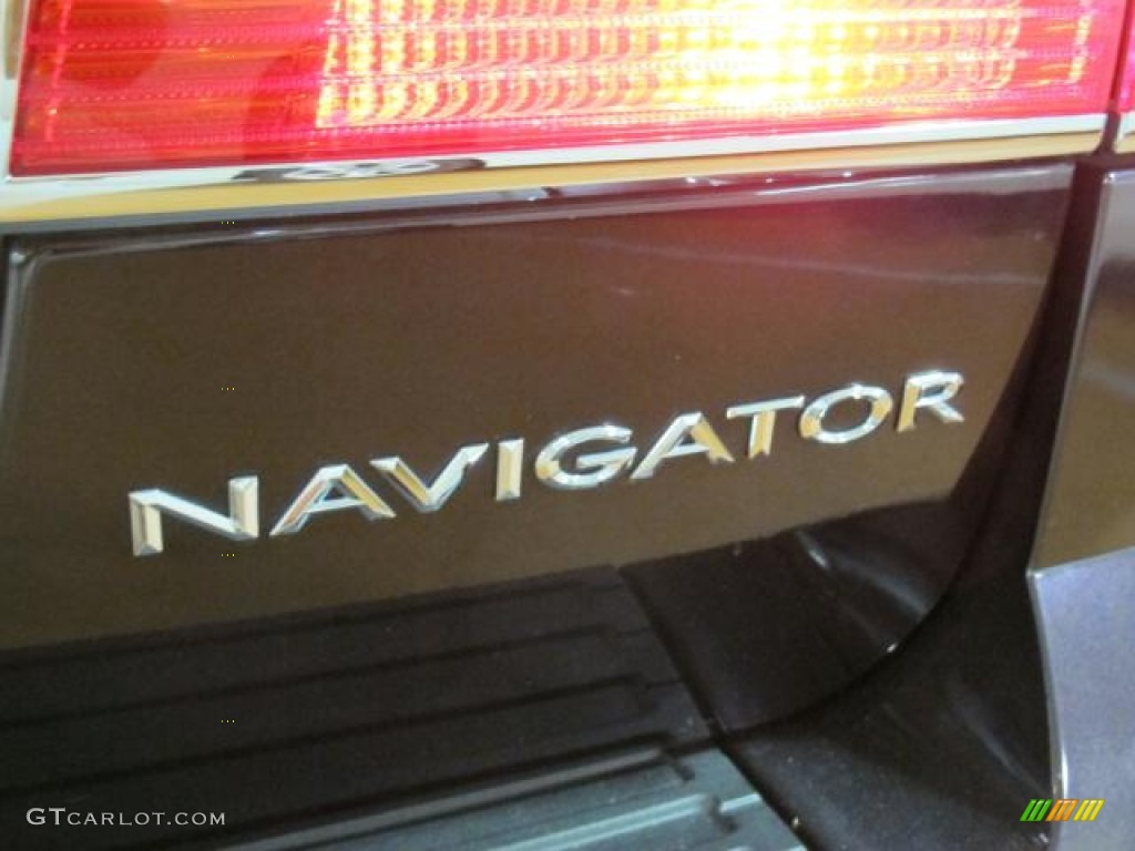2007 Navigator Luxury - Dark Amethyst Metallic / Camel photo #9