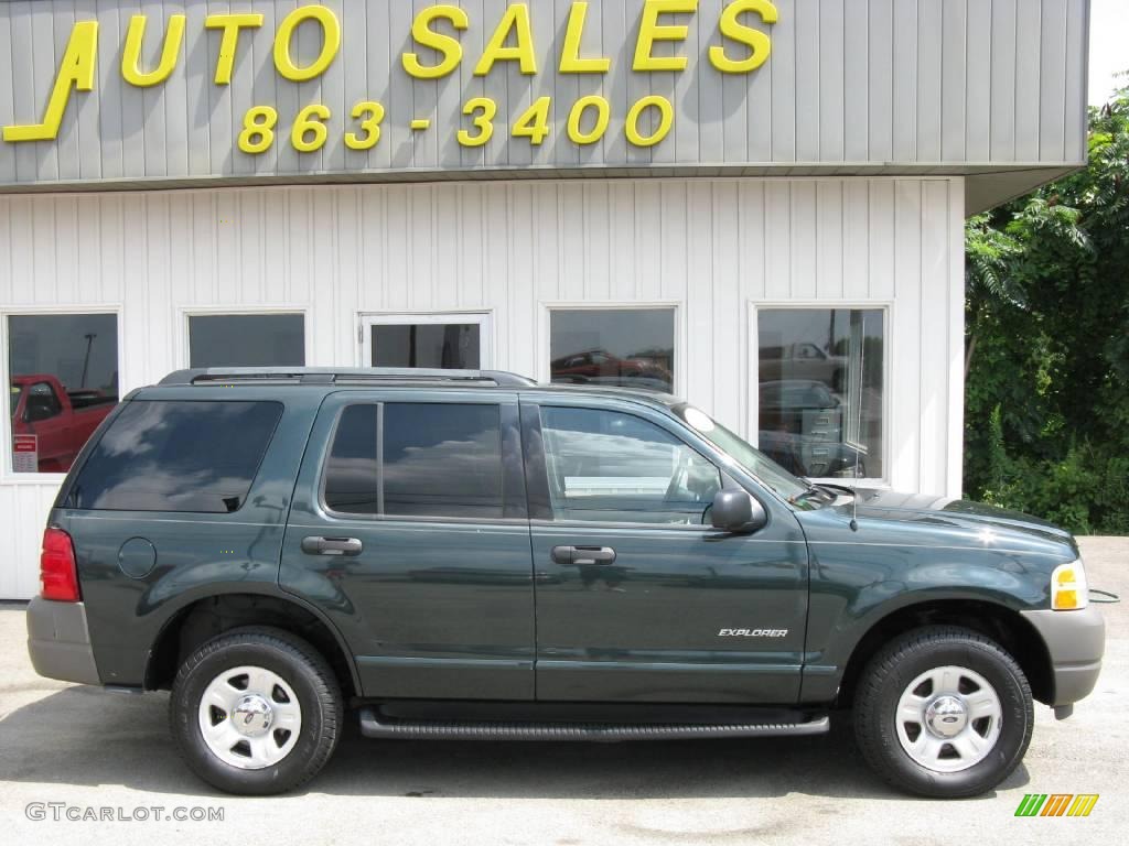 2002 Explorer XLS 4x4 - Aspen Green Metallic / Medium Parchment photo #2