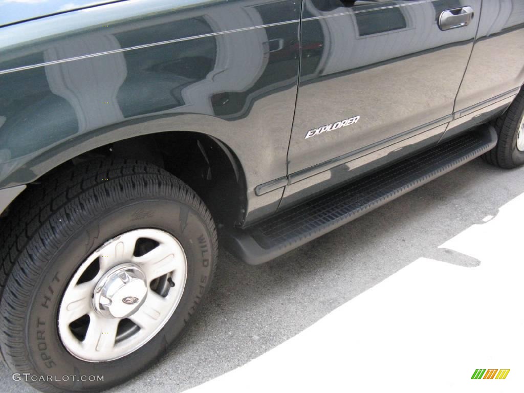 2002 Explorer XLS 4x4 - Aspen Green Metallic / Medium Parchment photo #8