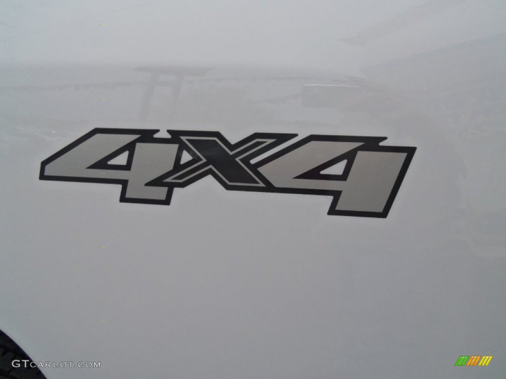 2012 Silverado 3500HD LS Regular Cab 4x4 - Summit White / Dark Titanium photo #12
