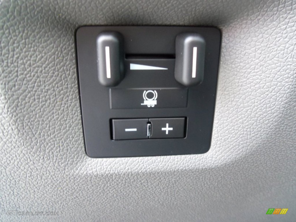 2012 Chevrolet Silverado 3500HD LS Regular Cab 4x4 Controls Photo #63941039