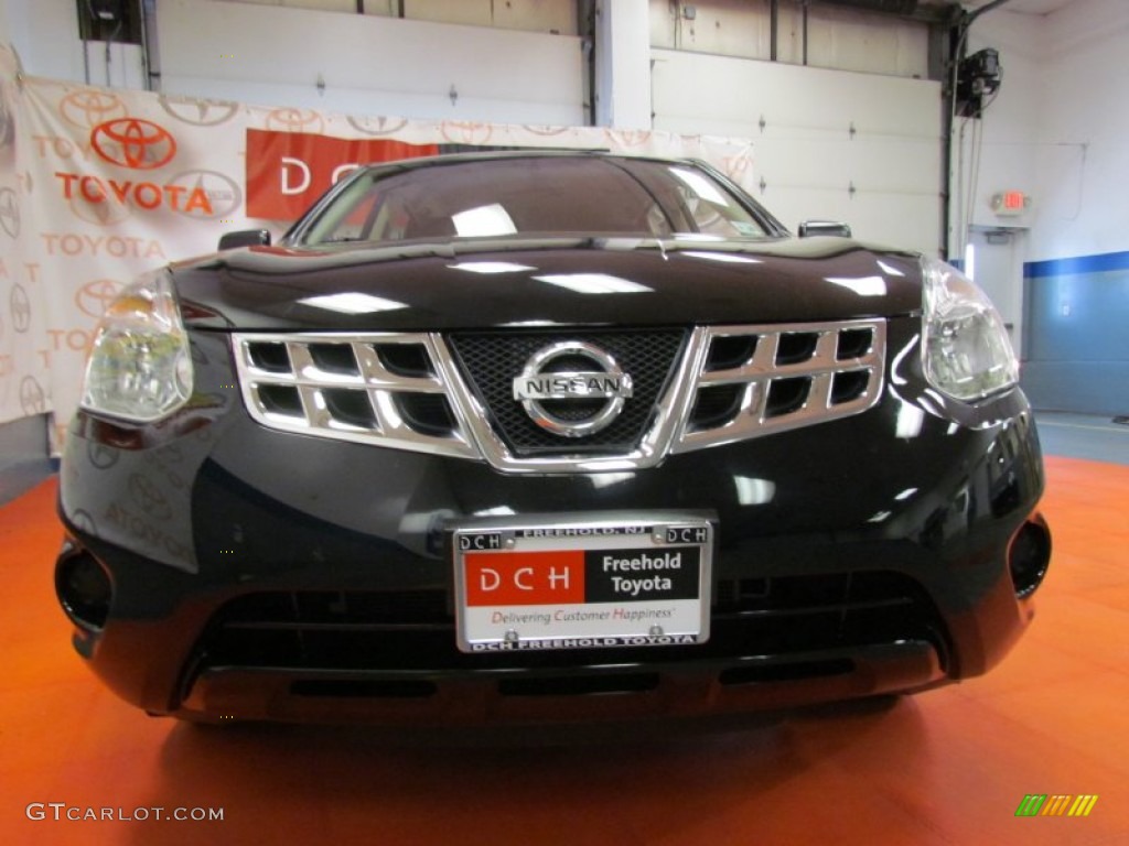 2011 Rogue S AWD - Wicked Black / Black photo #2