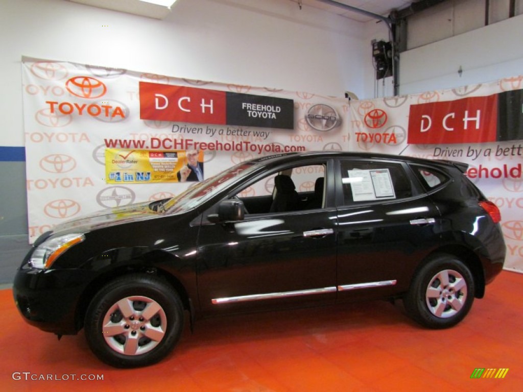 2011 Rogue S AWD - Wicked Black / Black photo #4