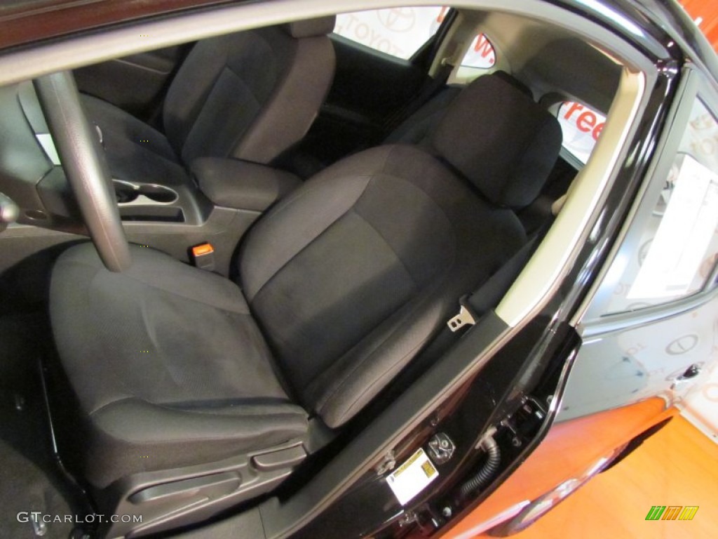 2011 Rogue S AWD - Wicked Black / Black photo #16