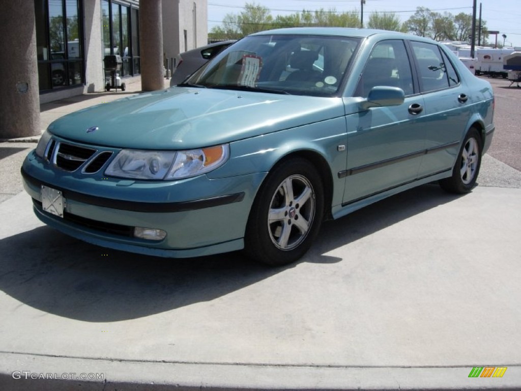2004 9-5 Arc Sedan - Glacier Blue Metallic / Sand Beige photo #4