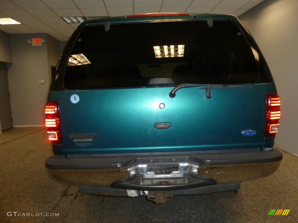 1997 Expedition XLT 4x4 - Pacific Green Metallic / Medium Prairie Tan photo #5