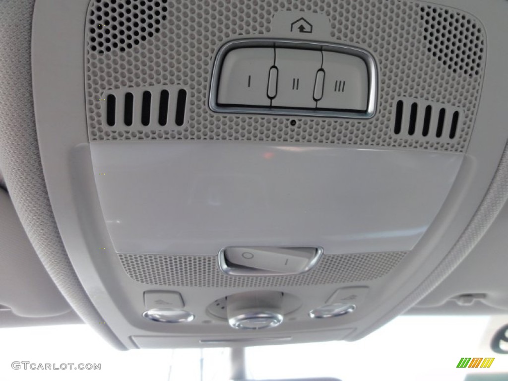 2009 A4 2.0T Premium quattro Sedan - Ice Silver Metallic / Black photo #40