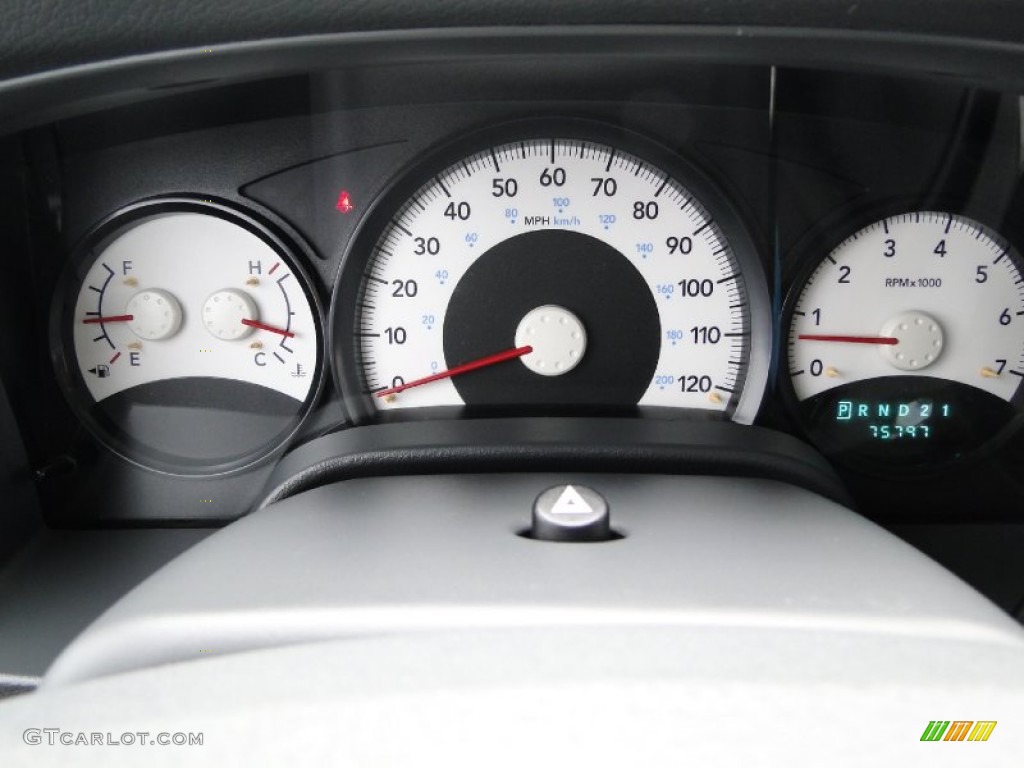 2007 Dodge Durango SXT Gauges Photo #63957054