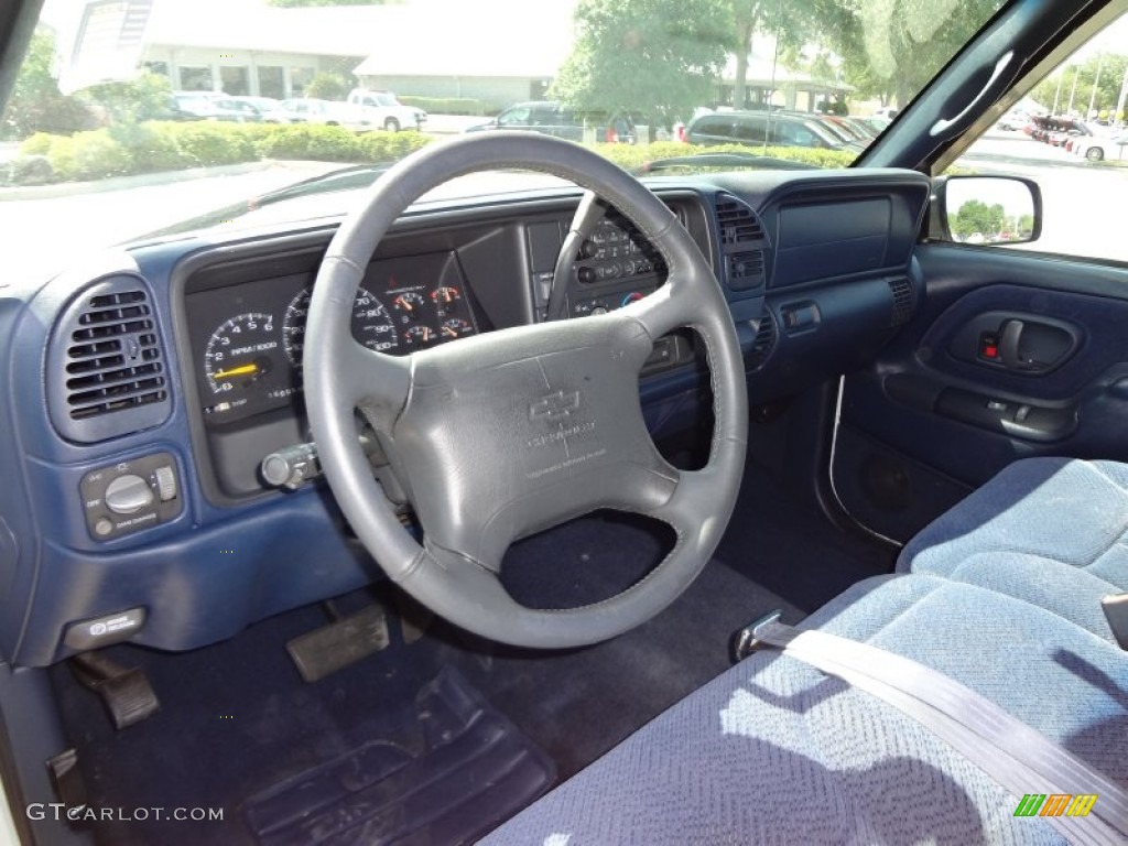 1997 C/K C1500 Extended Cab - Olympic White / Blue photo #6