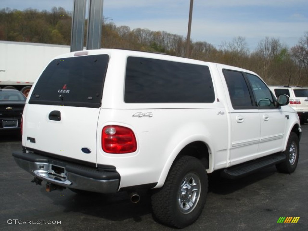 2002 F150 Lariat SuperCrew 4x4 - Oxford White / Medium Graphite photo #6