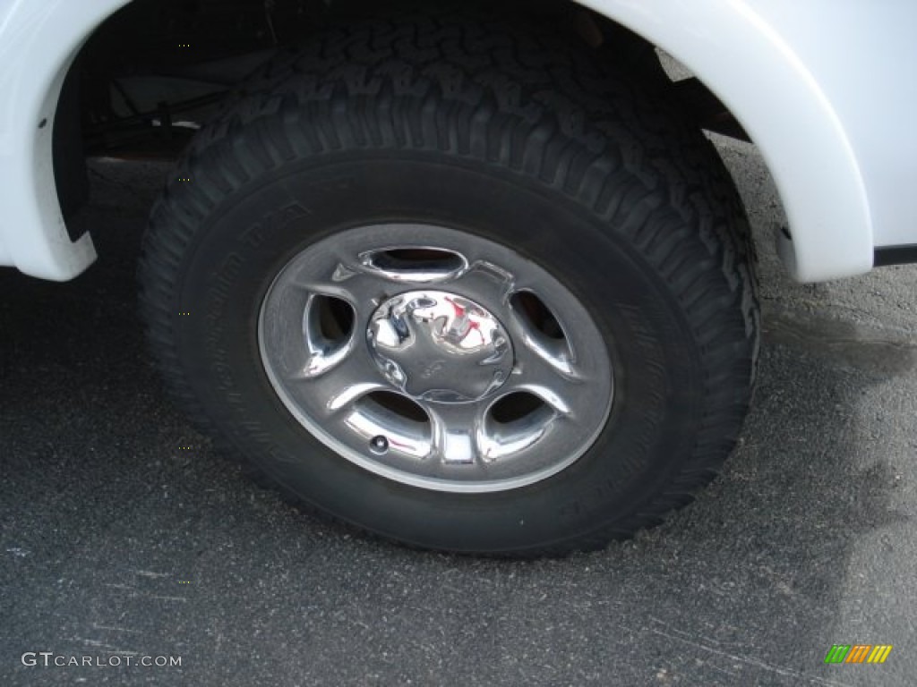 2002 F150 Lariat SuperCrew 4x4 - Oxford White / Medium Graphite photo #9
